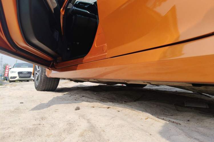 Used Honda Civic 2016 220TURBO CVT Luxury Edition Left Side Sill