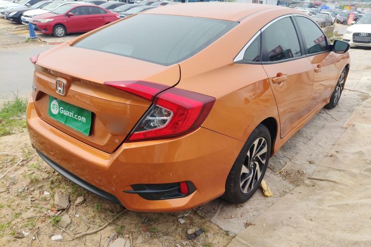 Used Honda Civic 2016 220TURBO CVT Luxury Edition Rear Right 45 Deg