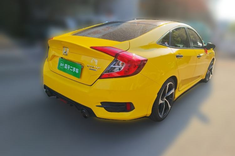 Used Honda Civic 2016 220TURBO CVT Luxury Edition Rear Right 45 Deg