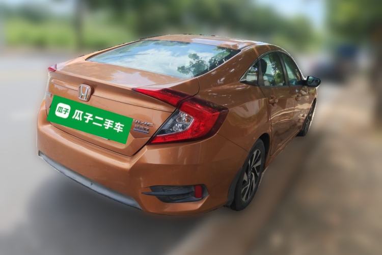 Used Honda Civic 2016 220TURBO CVT Luxury Edition Rear Right 45 Deg