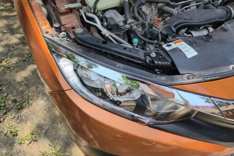 Used Honda Civic 2016 220TURBO CVT Luxury Edition Right Front Headlight
