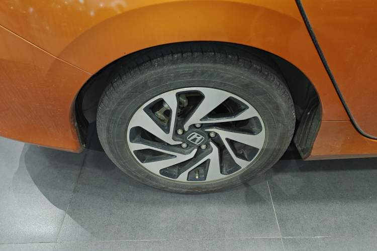 Used Honda Civic 2016 220TURBO CVT Luxury Edition Right Rear Wheel Hub