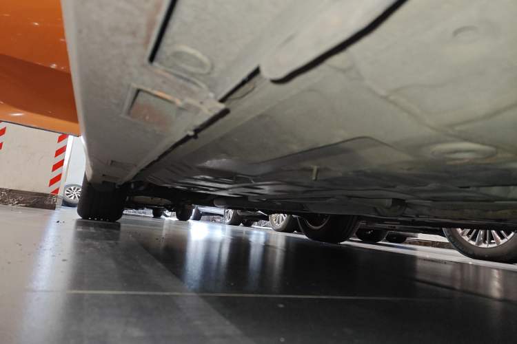 Used Honda Civic 2016 220TURBO CVT Luxury Edition Right Side Sill