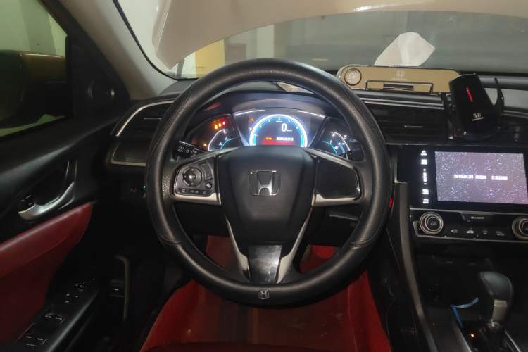 Used Honda Civic 2016 220TURBO CVT Luxury Edition Steering Wheel