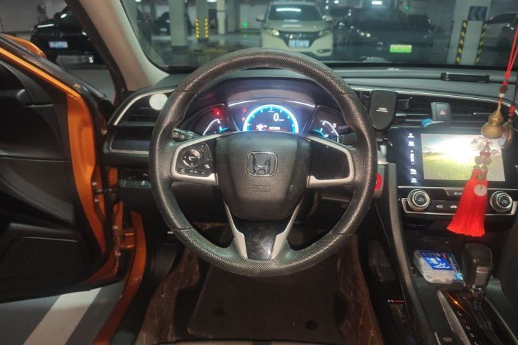 Used Honda Civic 2016 220TURBO CVT Luxury Edition Steering Wheel