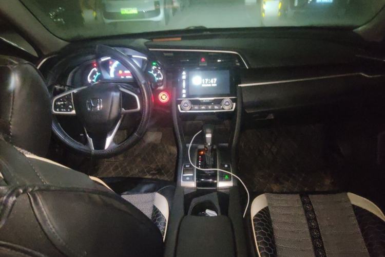 Used Honda Civic 2019 220TURBO CVT Dynamic Edition China VI Center Console