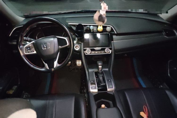 Used Honda Civic 2019 220TURBO CVT Dynamic Edition China V Emission Standard Center Console