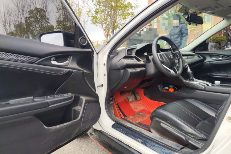 Used Honda Civic 2019 220TURBO CVT Dynamic Edition China VI Driver Seat