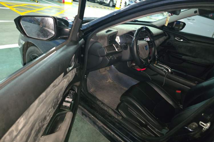 Used Honda Civic 2019 220TURBO CVT Dynamic Edition China V Driver Seat