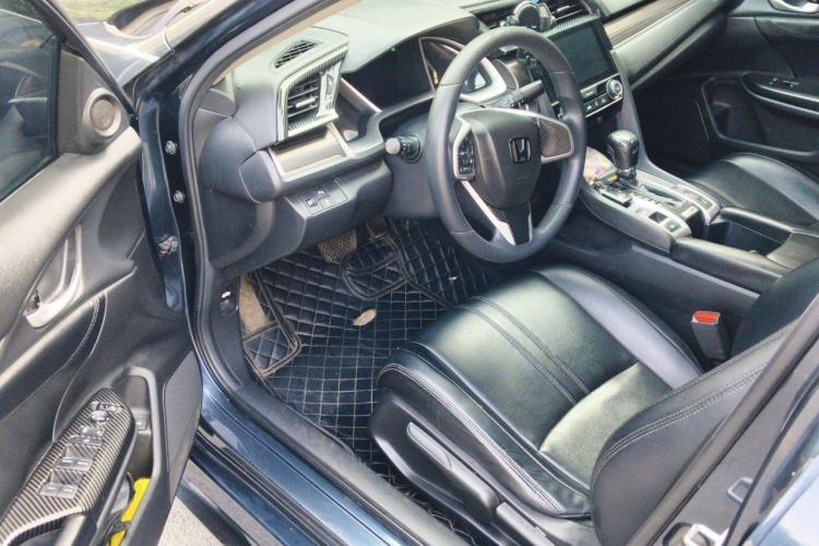 Used Honda Civic 2019 220TURBO CVT Dynamic Edition China VI Driver Seat