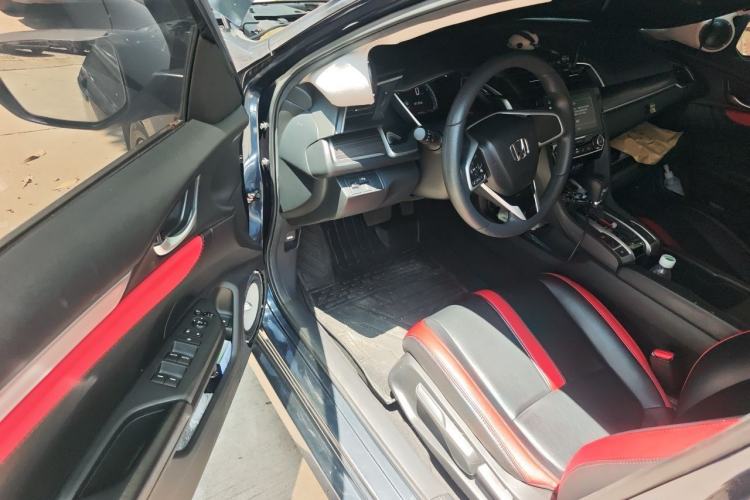 Used Honda Civic 2019 220TURBO CVT Dynamic Edition China VI Driver Seat