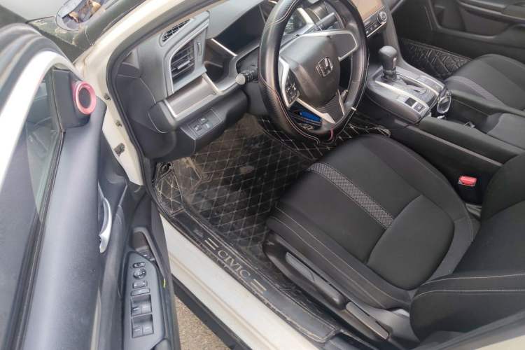 Used Honda Civic 2019 220TURBO CVT Dynamic Edition China V Emission Standard Driver Seat