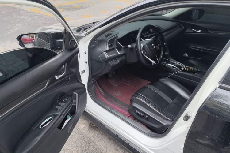 Used Honda Civic 2019 220TURBO CVT Power Edition China VI Emission Standard Driver Seat