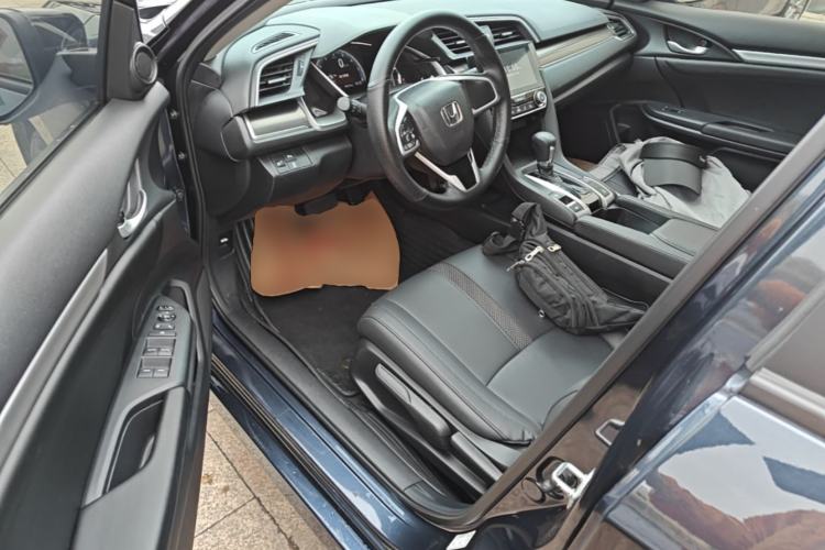 Used Honda Civic 2019 220TURBO CVT Dynamic Edition China VI Driver Seat