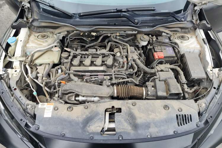Used Honda Civic 2019 220TURBO CVT Dynamic Edition China VI Engine Bay