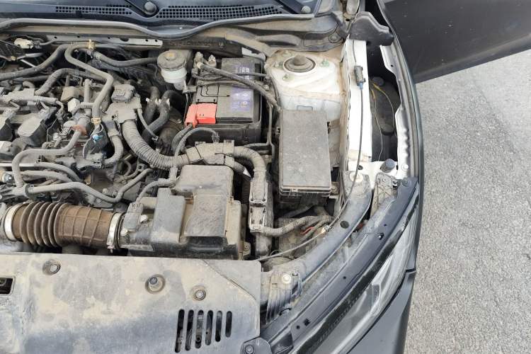 Used Honda Civic 2019 220TURBO CVT Dynamic Edition China VI Engine Bay Left