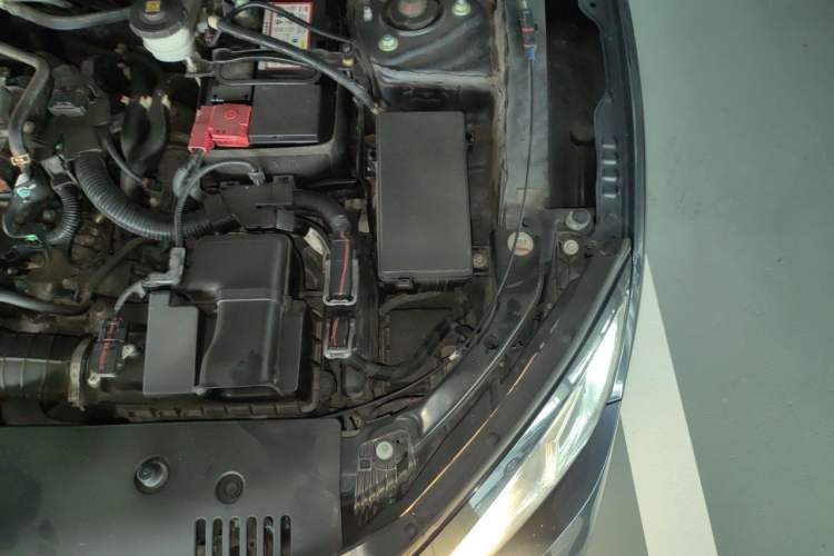 Used Honda Civic 2019 220TURBO CVT Dynamic Edition China VI Engine Bay Left