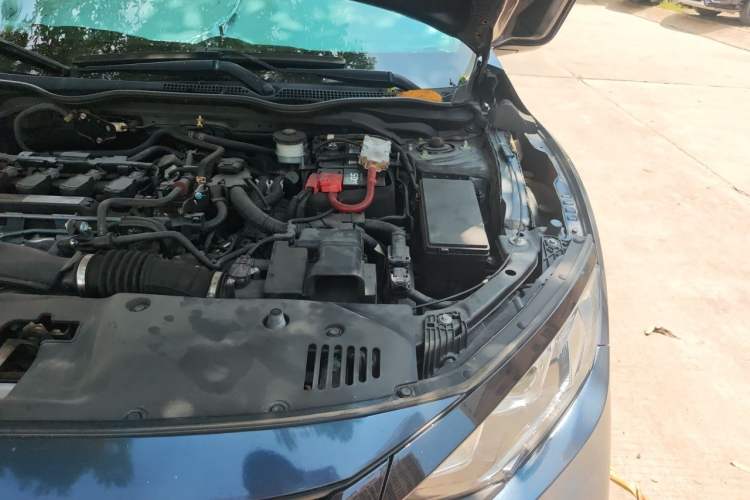 Used Honda Civic 2019 220TURBO CVT Dynamic Edition China VI Engine Bay Left