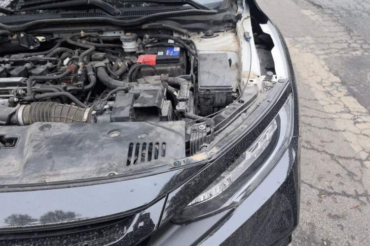 Used Honda Civic 2019 220TURBO CVT Power Edition China VI Emission Standard Engine Bay Left