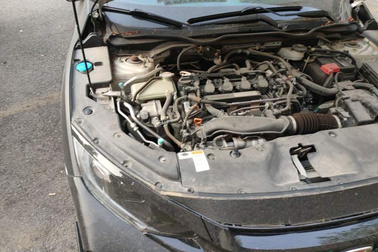 Used Honda Civic 2019 220TURBO CVT Dynamic Edition China V Emission Standard Engine Bay Right
