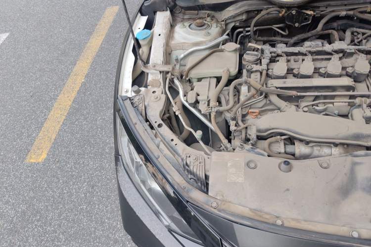 Used Honda Civic 2019 220TURBO CVT Dynamic Edition China V Emission Standard Engine Bay Right