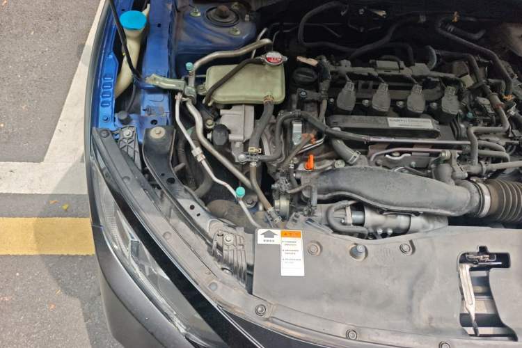 Used Honda Civic 2019 220TURBO CVT Dynamic Edition China VI Emission Standard Engine Bay Right