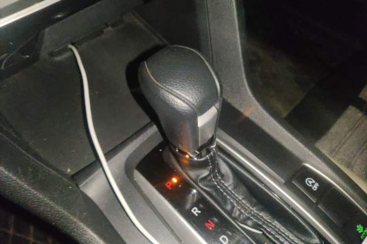 Used Honda Civic 2019 220TURBO CVT Dynamic Edition China VI Gear Lever