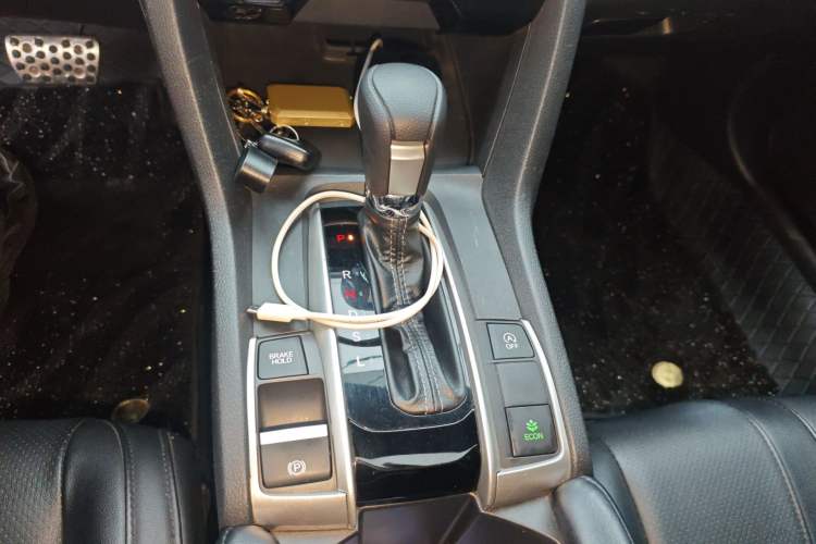 Used Honda Civic 2019 220TURBO CVT Dynamic Edition China VI Emission Standard Gear Lever