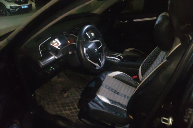Used Honda Civic 2019 220TURBO CVT Dynamic Edition China VI Left Front Seat