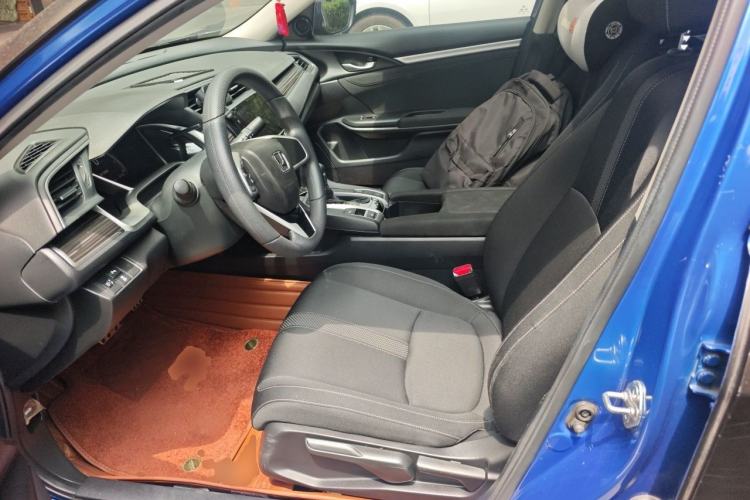 Used Honda Civic 2019 220TURBO CVT Dynamic Edition China VI Emission Standard Left Front Seat