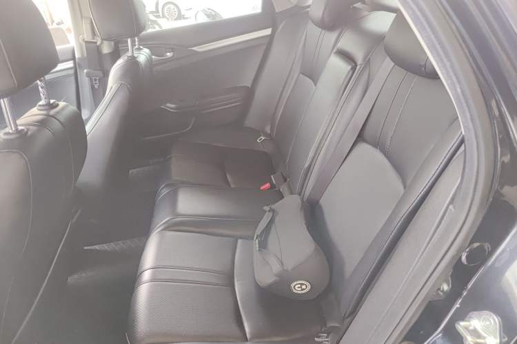Used Honda Civic 2019 220TURBO CVT Dynamic Edition China VI Emission Standard Left Rear Seat