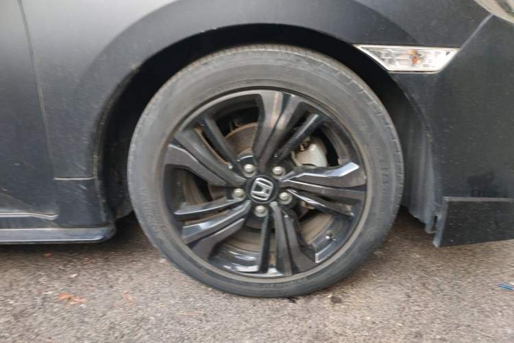 Used Honda Civic 2019 220TURBO CVT Dynamic Edition China V Emission Standard Right Front Wheel Hub