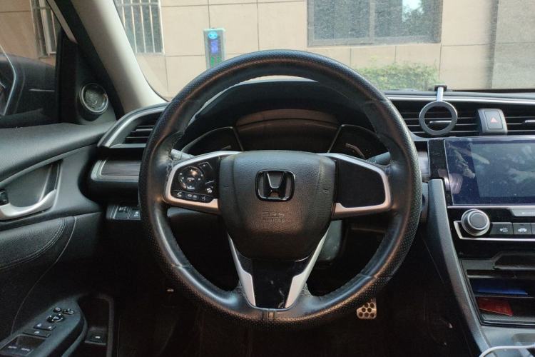 Used Honda Civic 2019 220TURBO CVT Dynamic Edition China V Emission Standard Steering Wheel