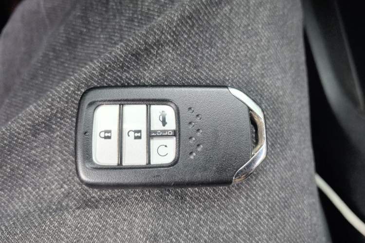 Used Honda Civic 2019 220TURBO CVT Power Edition China VI Emission Standard Vehicle Key