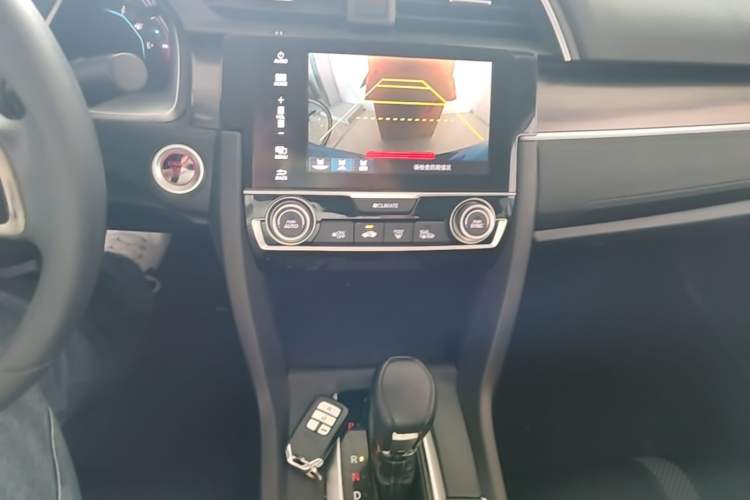Used Honda Civic 2019 220TURBO CVT Dynamic Edition China VI Audio And AC Panel