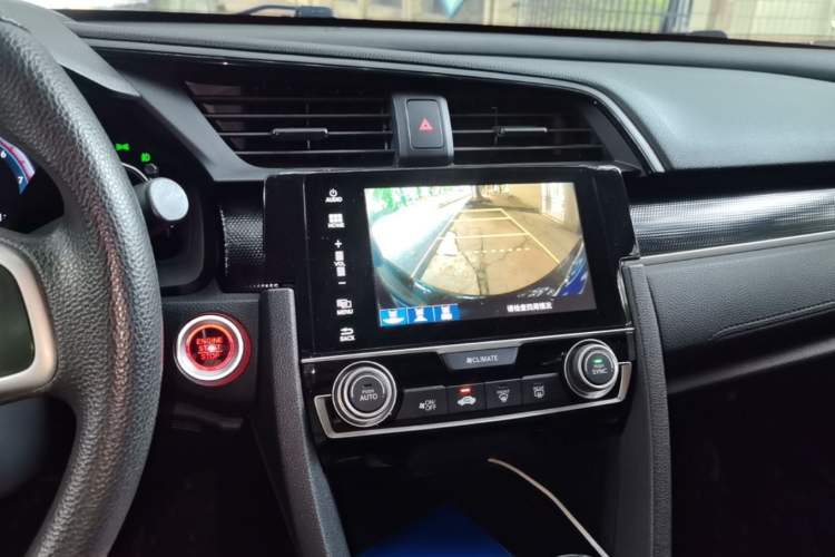 Used Honda Civic 2019 180TURBO CVT Shangdong Edition China VI Audio And AC Panel