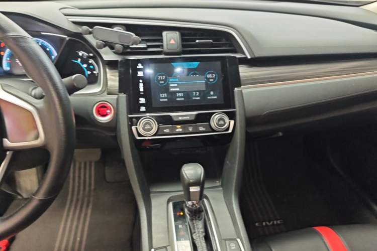 Used Honda Civic 2019 220TURBO CVT Dynamic Edition China VI Audio And AC Panel