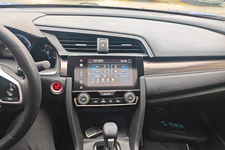 Used Honda Civic 2019 220TURBO CVT Power Edition China VI Emission Standard Audio And AC Panel