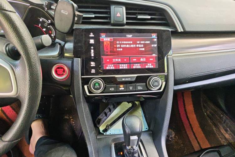 Used Honda Civic 2019 220TURBO CVT Dynamic Edition China V Emission Standard Audio And AC Panel