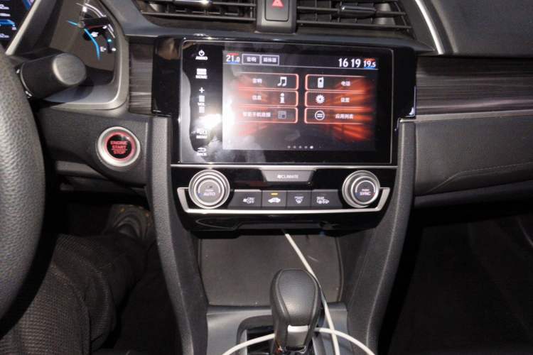 Used Honda Civic 2019 220TURBO CVT Dynamic Edition China VI Audio And AC Panel