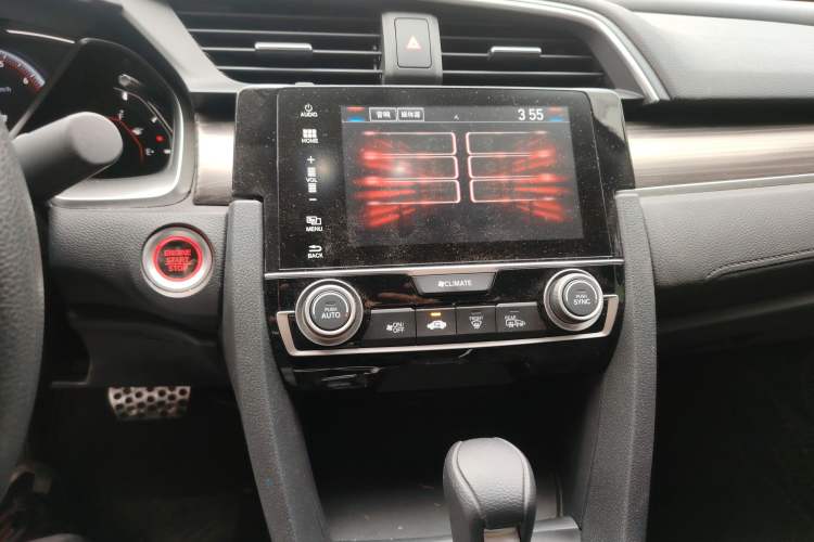 Used Honda Civic 2019 220TURBO CVT Dynamic Edition China VI Emission Standard Audio And AC Panel