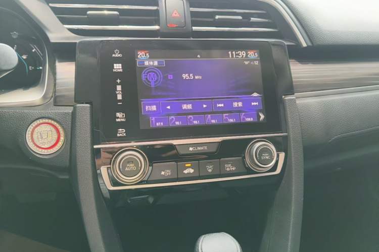 Used Honda Civic 2019 220TURBO CVT Dynamic Edition China VI Audio And AC Panel