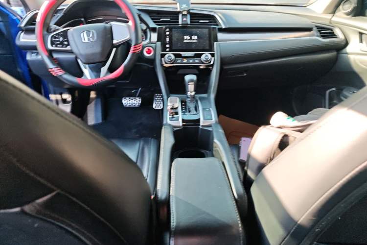 Used Honda Civic 2019 220TURBO CVT Dynamic Edition China VI Audio And AC Panel