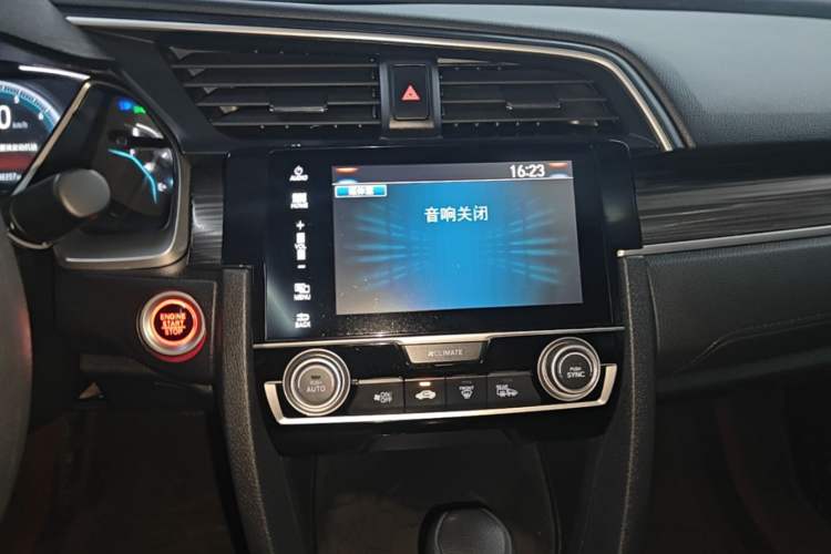 Used Honda Civic 2019 220TURBO CVT Dynamic Edition China VI Audio And AC Panel