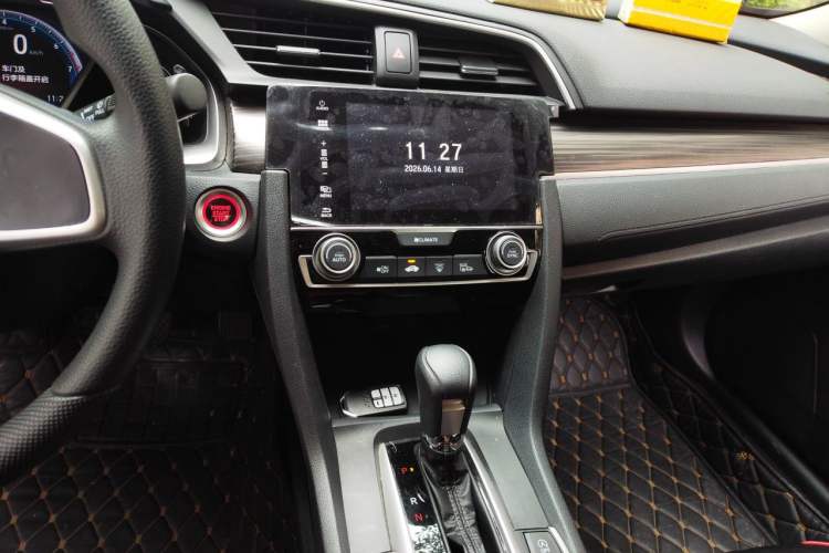 Used Honda Civic 2019 220TURBO CVT Dynamic Edition China VI Audio And AC Panel