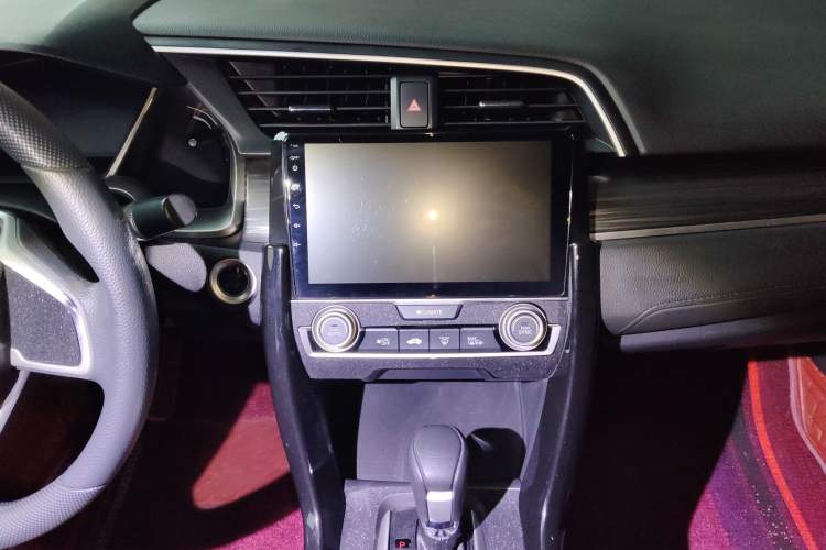 Used Honda Civic 2019 220TURBO CVT Dynamic Edition China V Audio And AC Panel