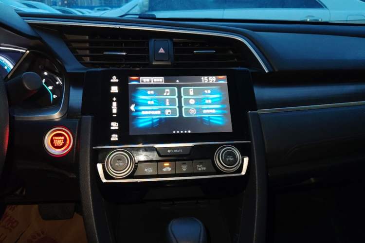 Used Honda Civic 2019 220TURBO CVT Dynamic Edition China VI Audio And AC Panel