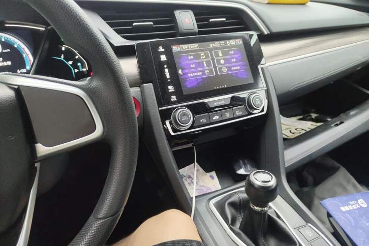 Used Honda Civic 2019 220TURBO Manual Jinkong Edition China VI Audio And AC Panel