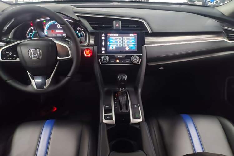 Used Honda Civic 2019 220TURBO CVT Dynamic Edition China VI Audio And AC Panel