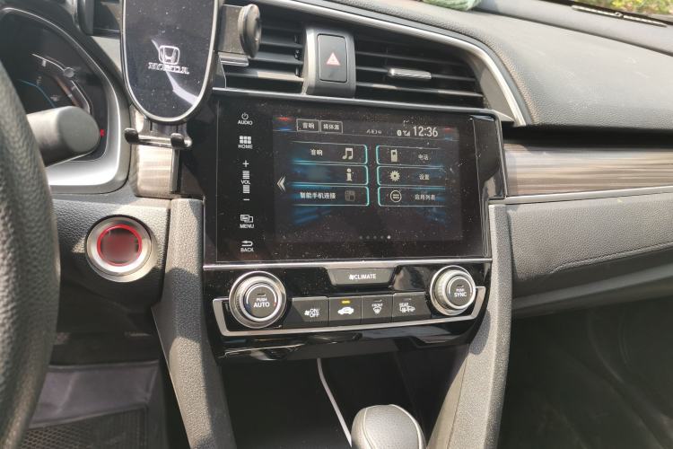 Used Honda Civic 2019 220TURBO CVT Dynamic Edition China VI Audio And AC Panel